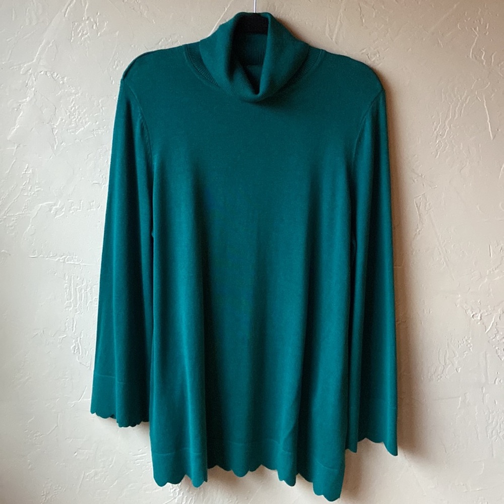 Isaac Mizrahi Women's Scallop
Hem Turtleneck Sweater Green
Teal Size L